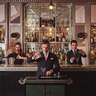 The Connaught Bar: Cocktail Recipes and Iconic Creations, By Agostino Perrone (Hardback)