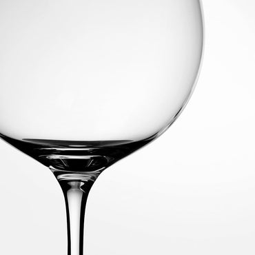 The Precision Universal Wine Glass