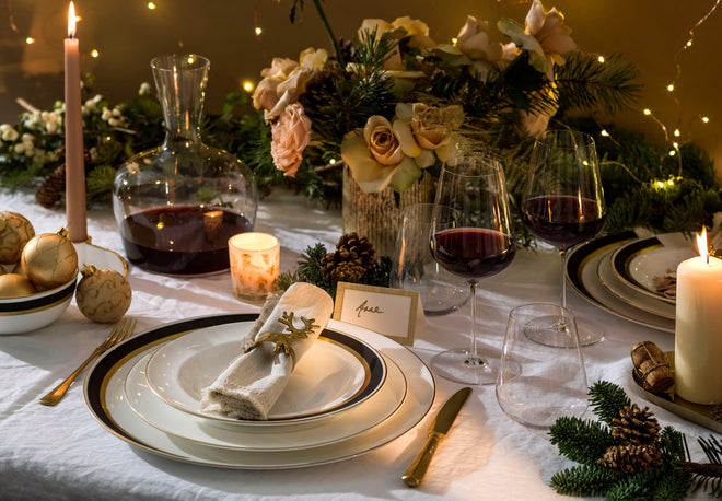 SETTING YOUR FESTIVE TABLE